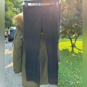 LuluLemon Cropped Legging